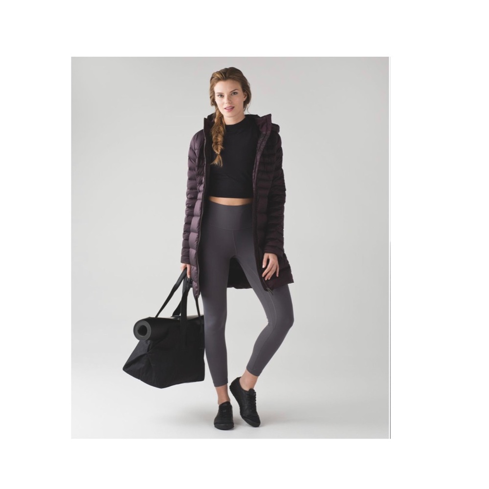 Lululemon Dark Carbon Aligns Size 2 NWT